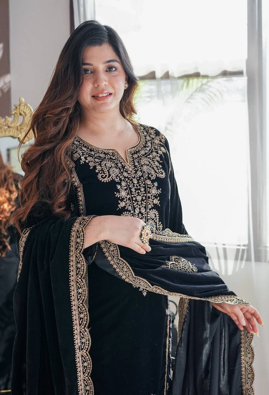 Graceful Black Velvet Attire with Exquisite Embroidery