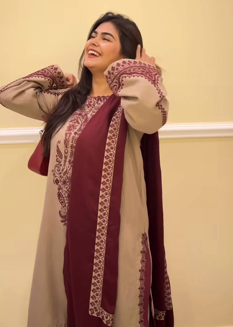 Elegant Maroon and Brown Embroidered Kurta for Timeless Sophistication