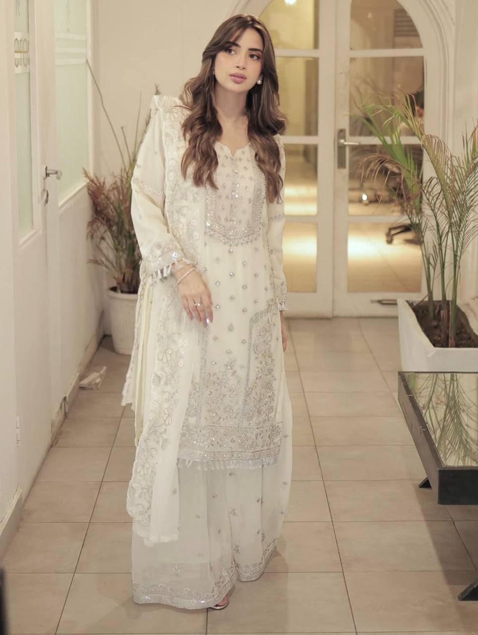 Exquisite Elegance: Sara Khan's White Embroidered Suit Collection Unveiled