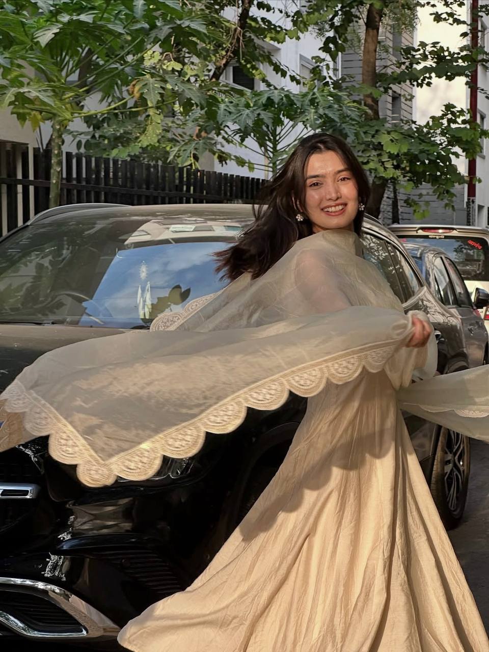 Elegance in Cream: A Street Style Statement