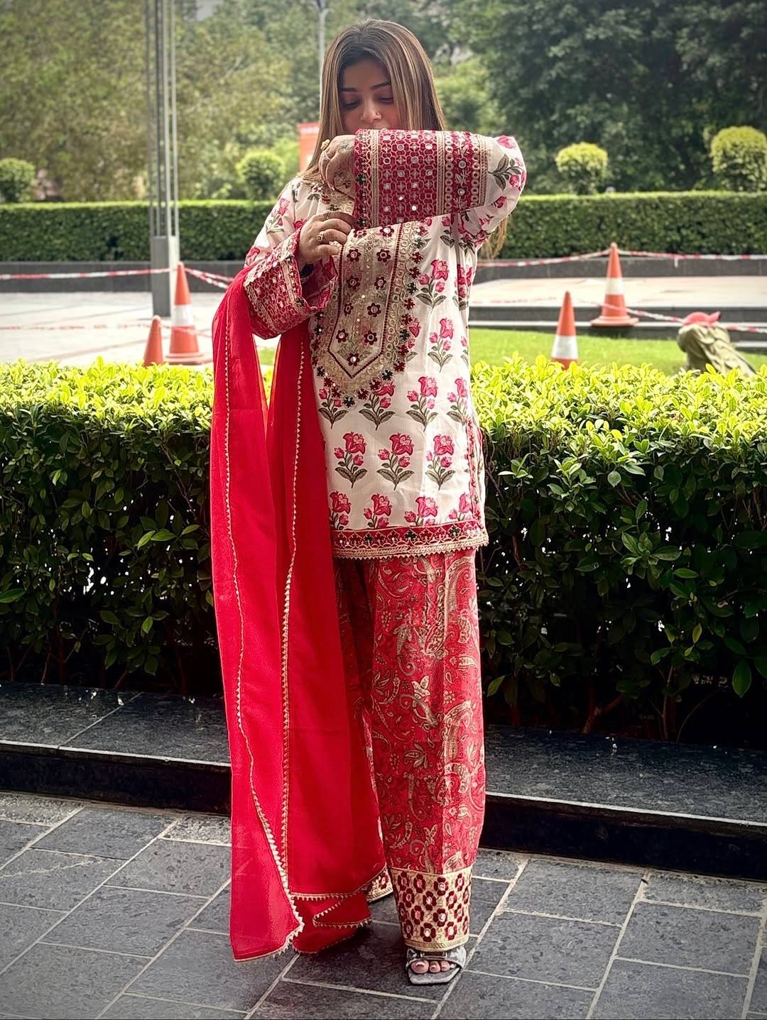 "Rosy Glow Ethnic Set – Sophisticated & Stylish"