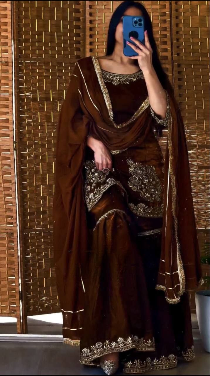 Timeless Grace  Captivating Beauty in Rich Hues