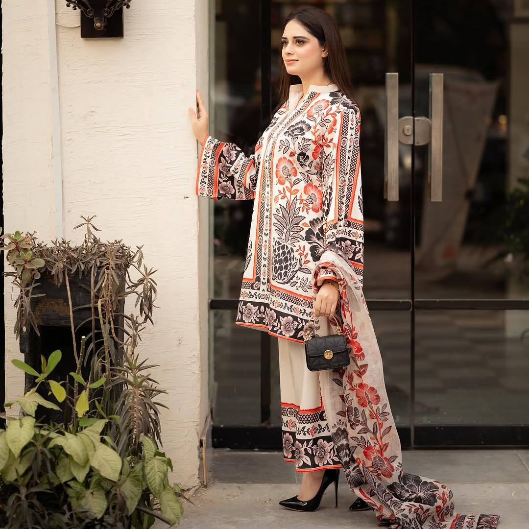 Elegant Essence: Indian Print Dress for the Modern Sophisticate