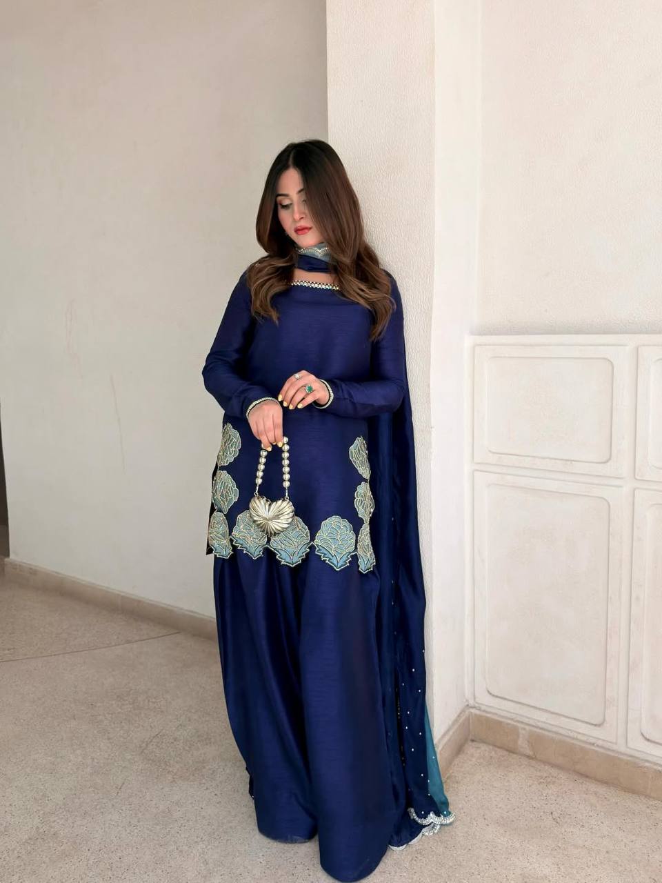 A stunning traditional look blending sophistication style beauty and c ...