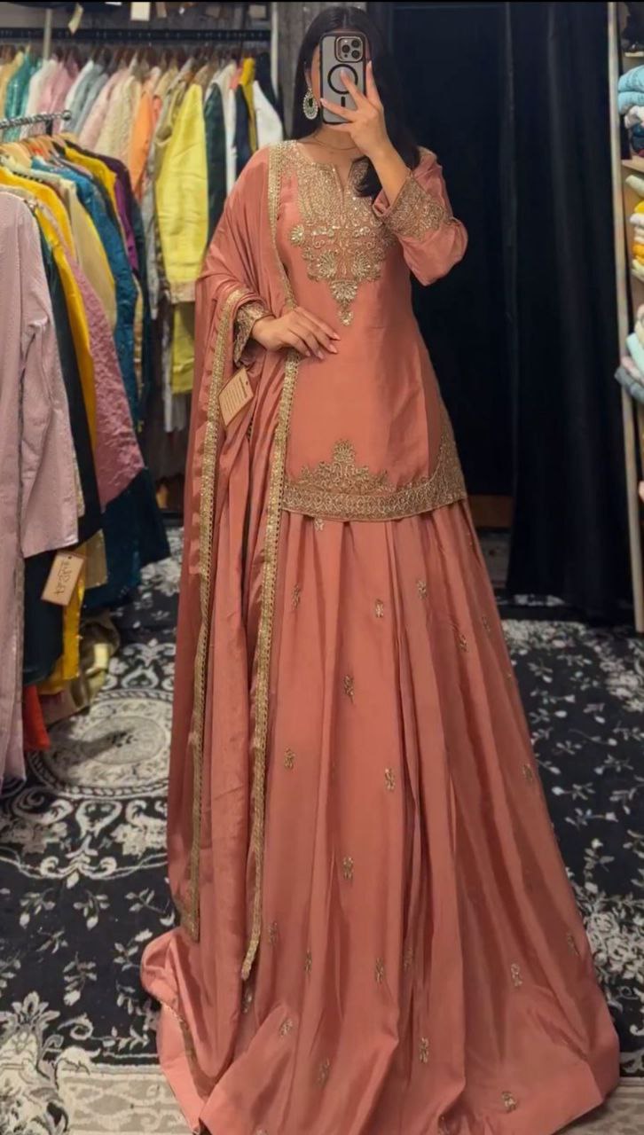 Luxe Lengha Ensemble: Celebrate Tradition with Colorful Sophisticatio